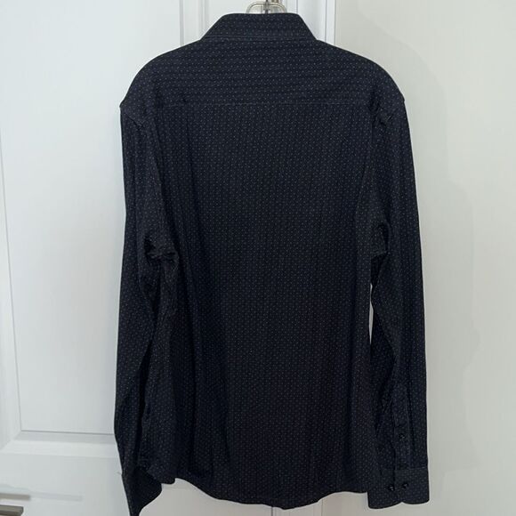 New Men's Stone Rose Long Sleeve Knit Shirt M charcoal gray w blue polka dots - Picture 5 of 6